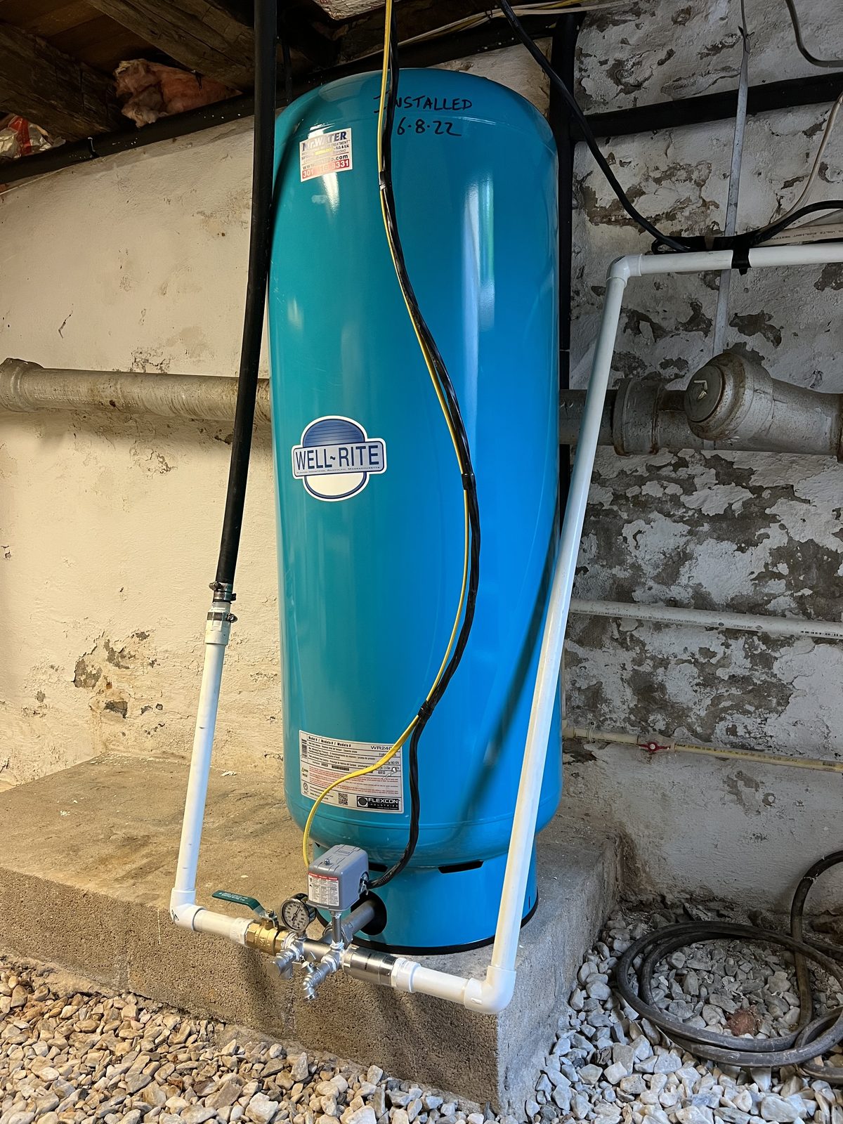 Well-Rite well pressure tank installation