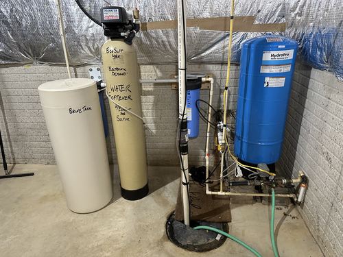 EcoSoft 48K water softener with a brine tank and pressure tank