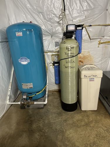 Well-Rite pressure tank, EcoSoft 64K water softener, and brine tank installed together
